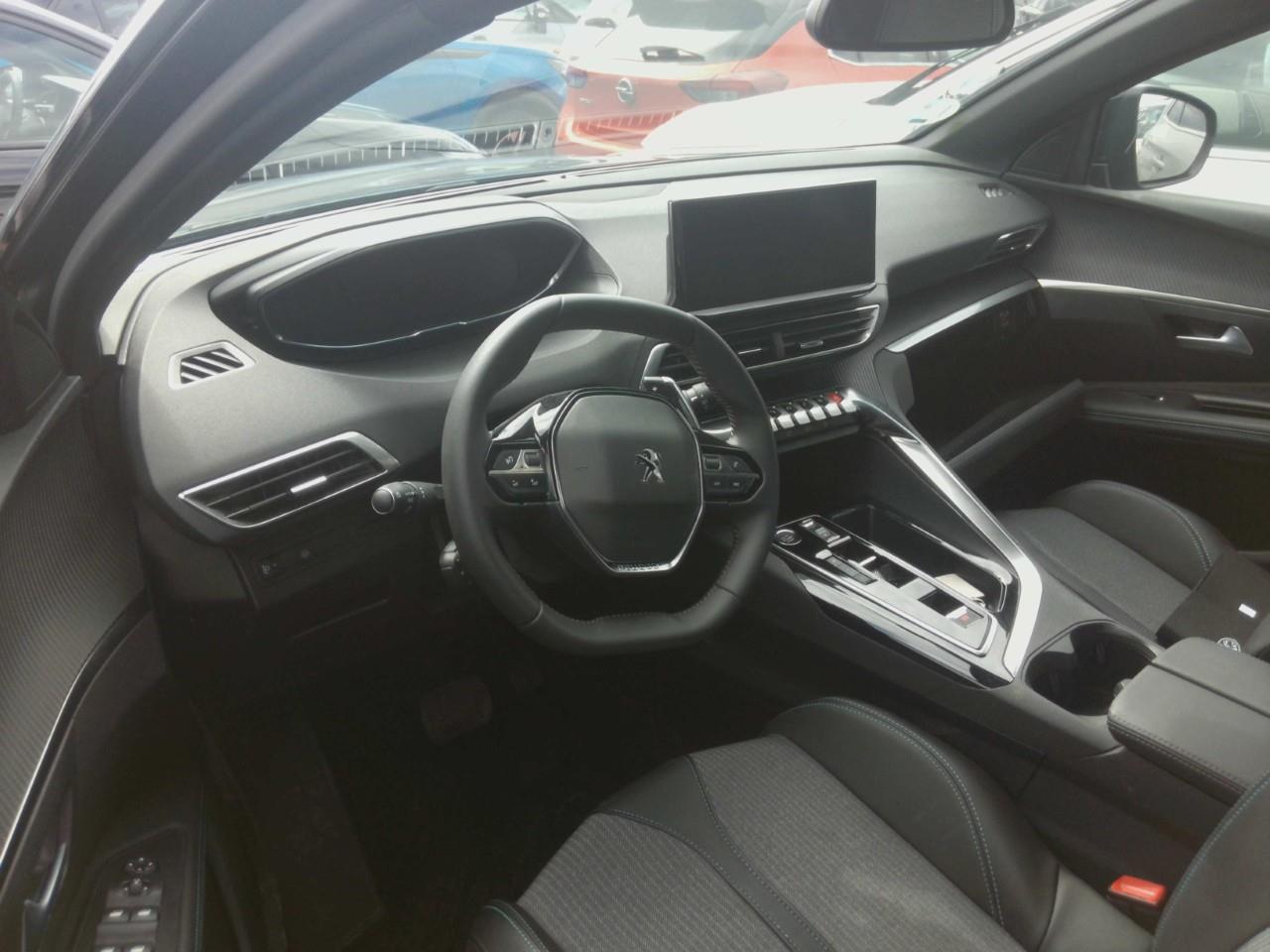 Foto Peugeot 3008 Hybrid 5