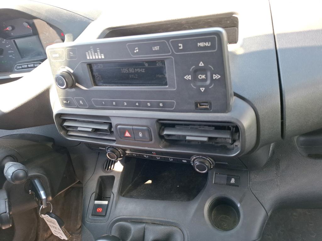 Peugeot PARTNER FOURGON STANDARD 650 KG BLUEHDI 100 S&S BVM5 PREMIUM 2019