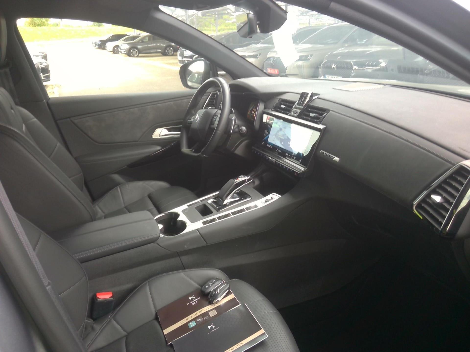 DS DS7 Crossback Hybride E-Tense 300 EAT8 4x4 Rivoli 2022