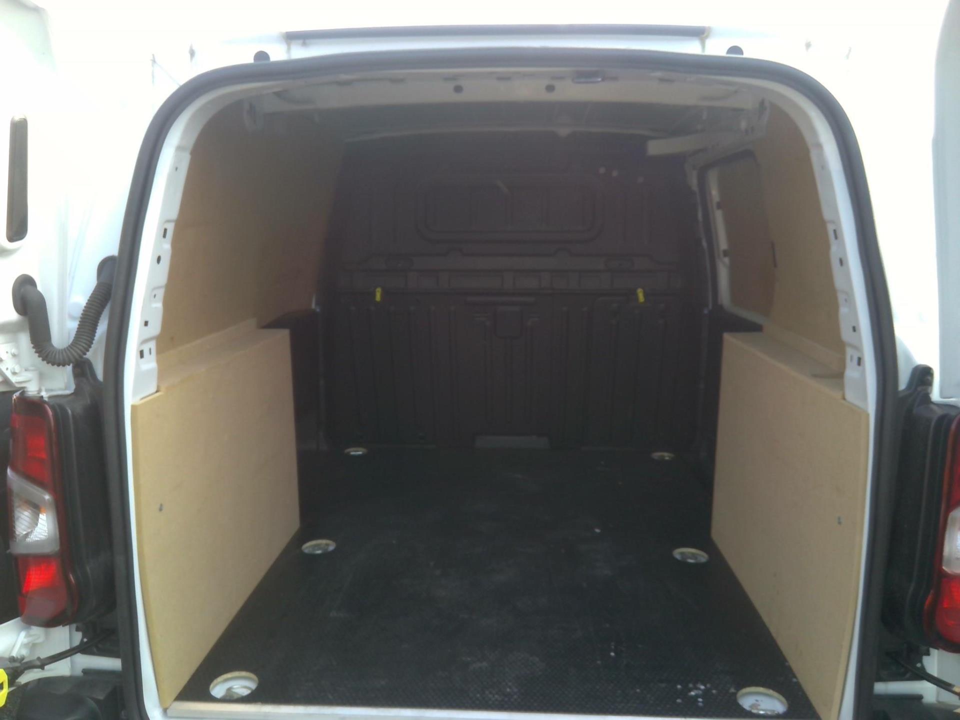 Peugeot PARTNER FOURGON STANDARD 1000 KG BLUEHDI 100 S&S BVM6 PREMIUM 2022