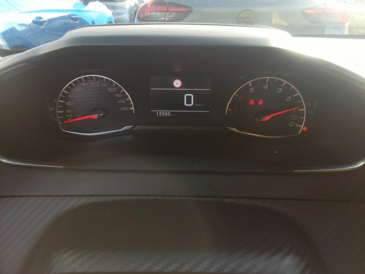 Foto Peugeot 208 6
