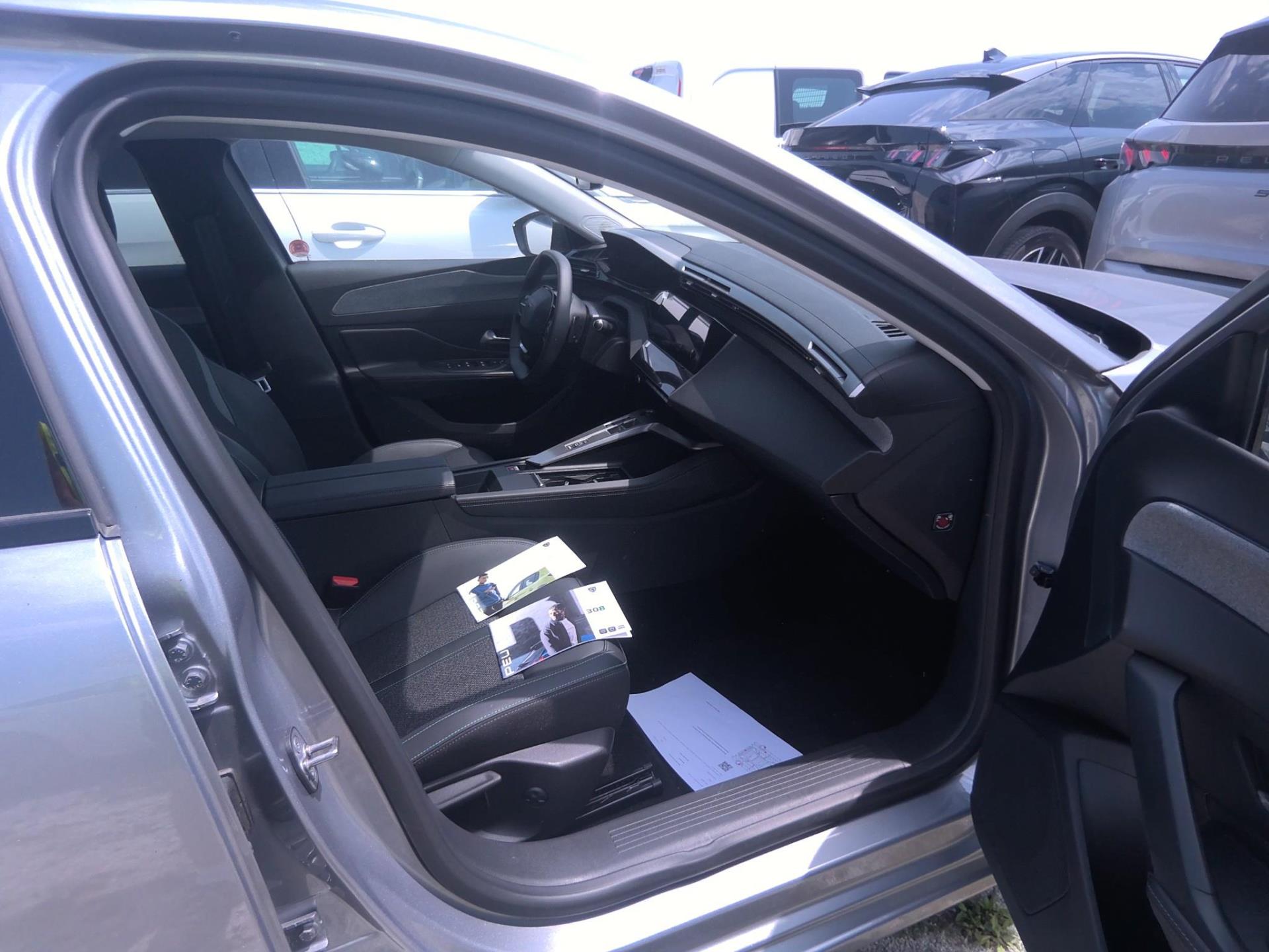 Peugeot 308 BlueHDi 130ch S&S EAT8 Allure 2024