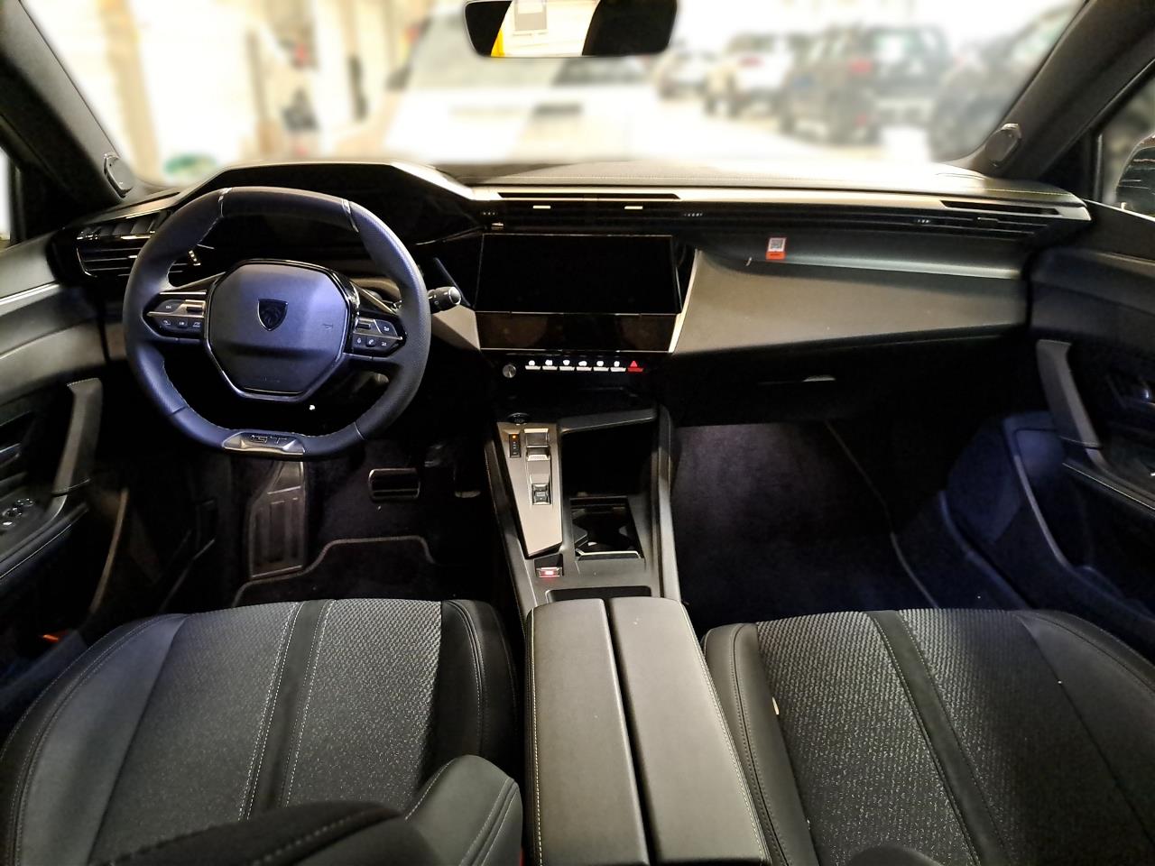 Peugeot 308 III 