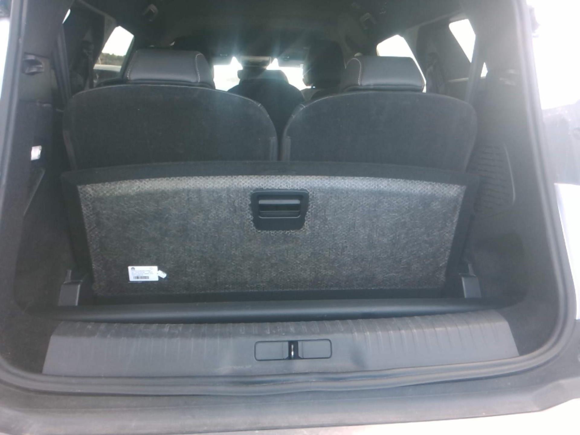 Peugeot 5008 Hybrid 145 ch e-DCS6 Allure 2025