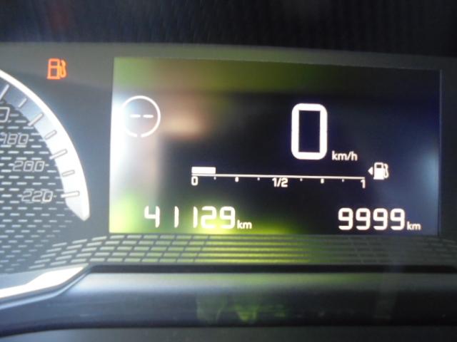 Foto Peugeot 2008 11