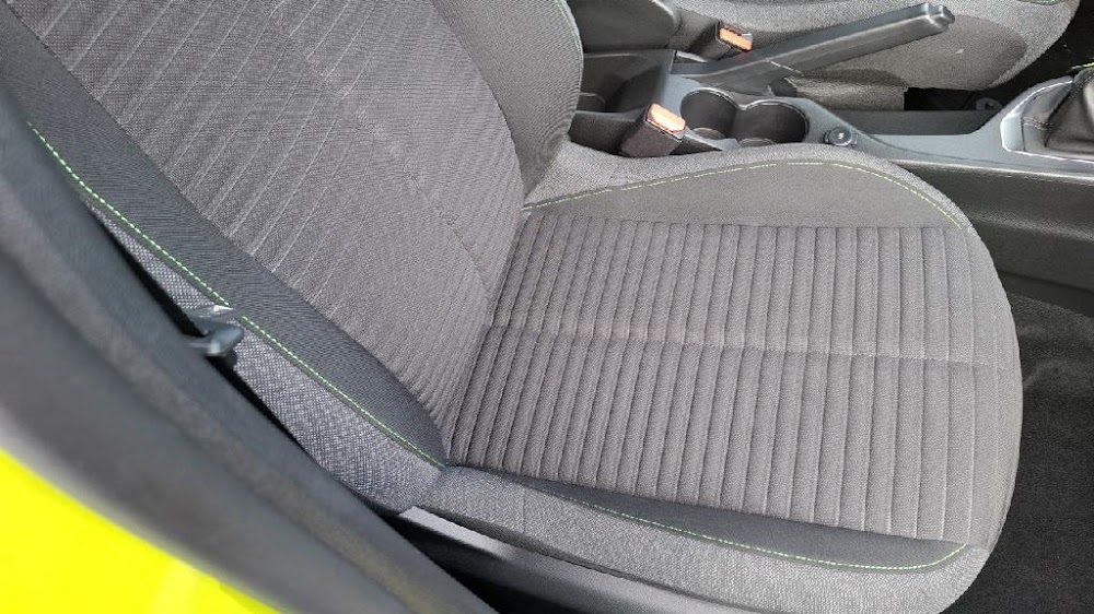 Foto Peugeot 208 15