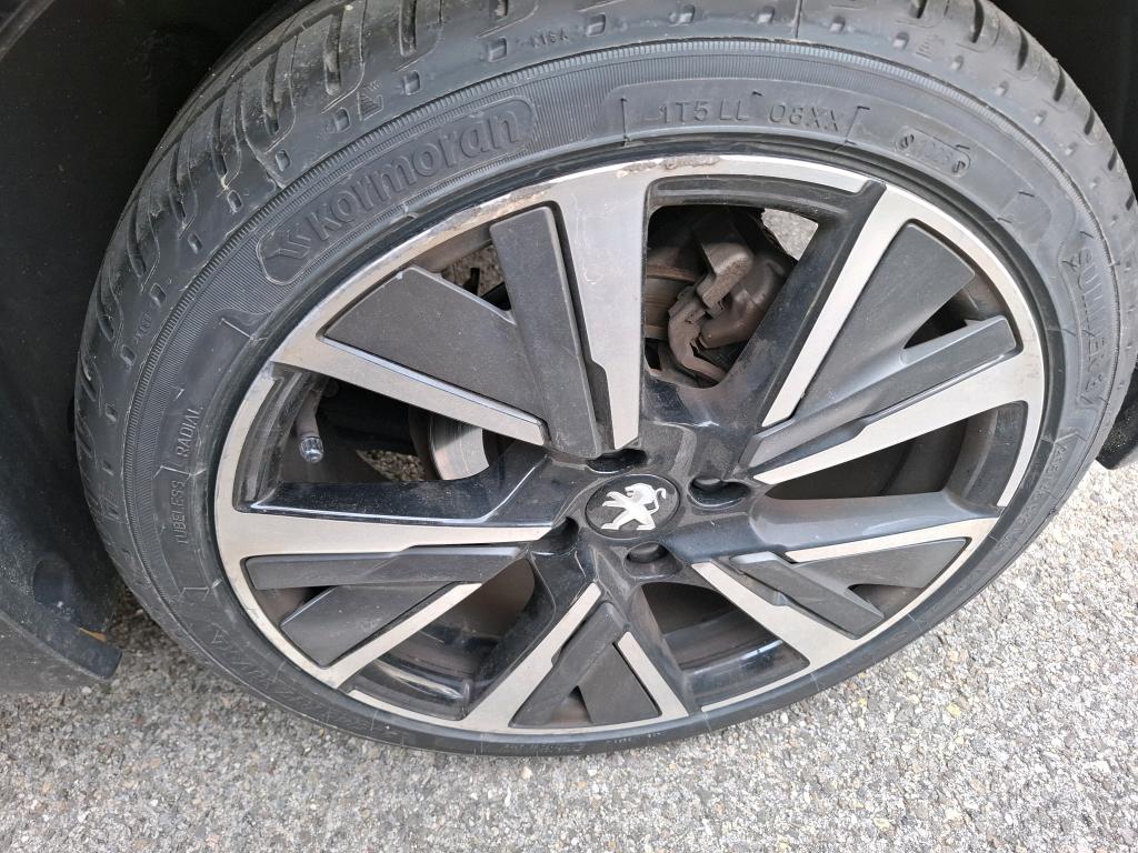 Peugeot 208 PureTech 130 S&S EAT8 GT 2022