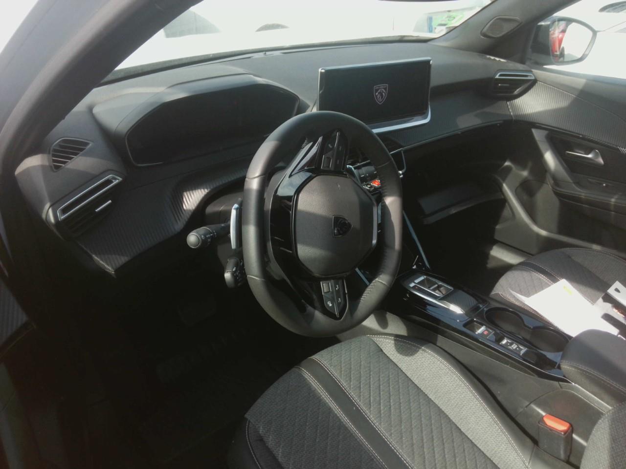Foto Peugeot 2008 6