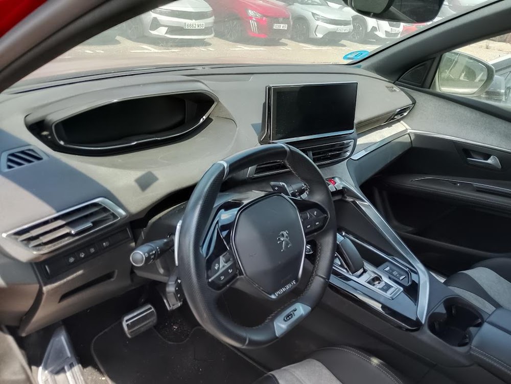 Foto Peugeot 3008 Hybrid 11