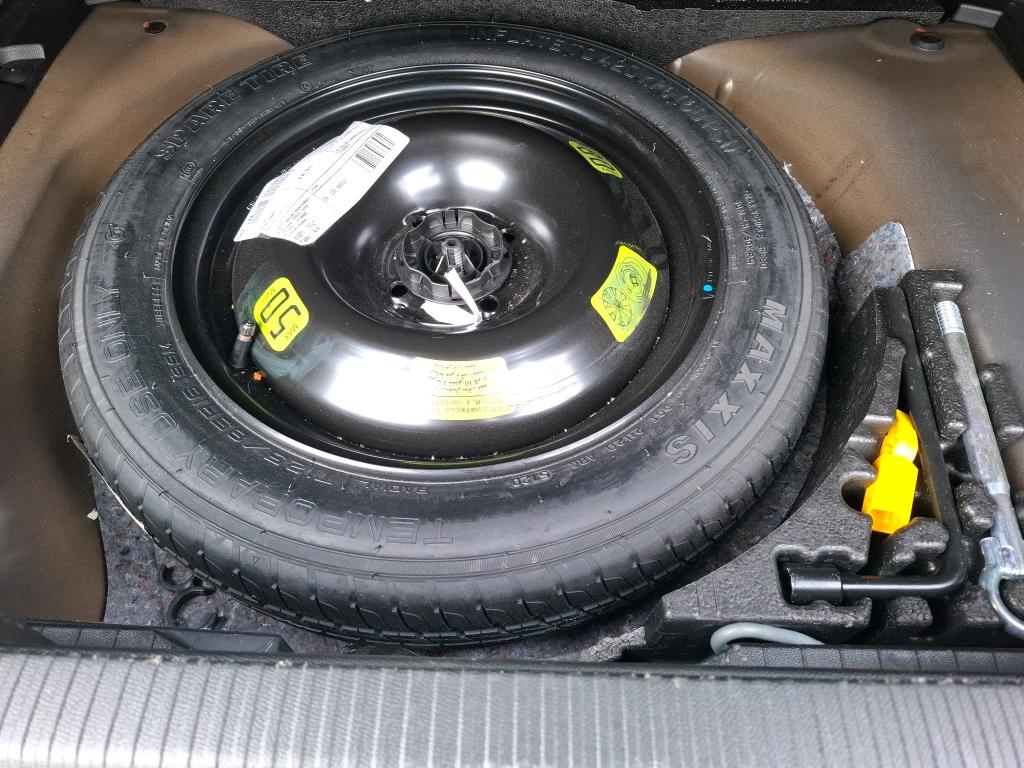 Peugeot 2008 BlueHDi 130 S&S EAT8 Allure 2021