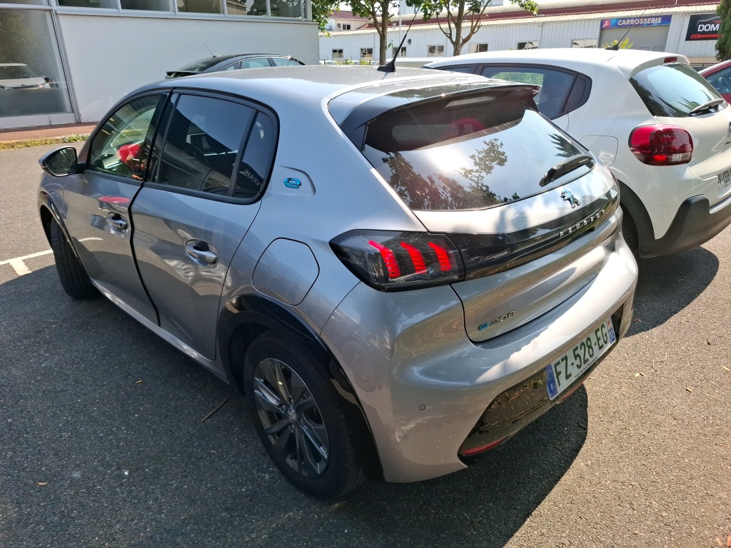 Peugeot 208 Electrique 50 kWh 136ch Allure Business 2021