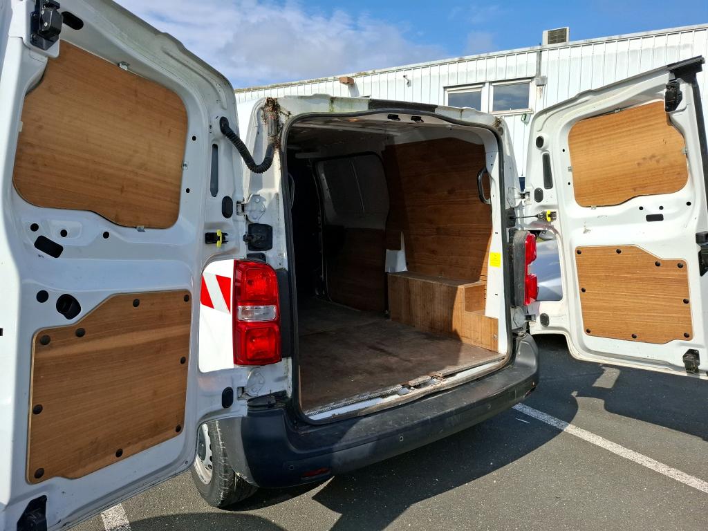 Peugeot EXPERT FGN TOLE STANDARD 2.0  BLUEHDI 120 S&S BVM6 PREMIUM 2018