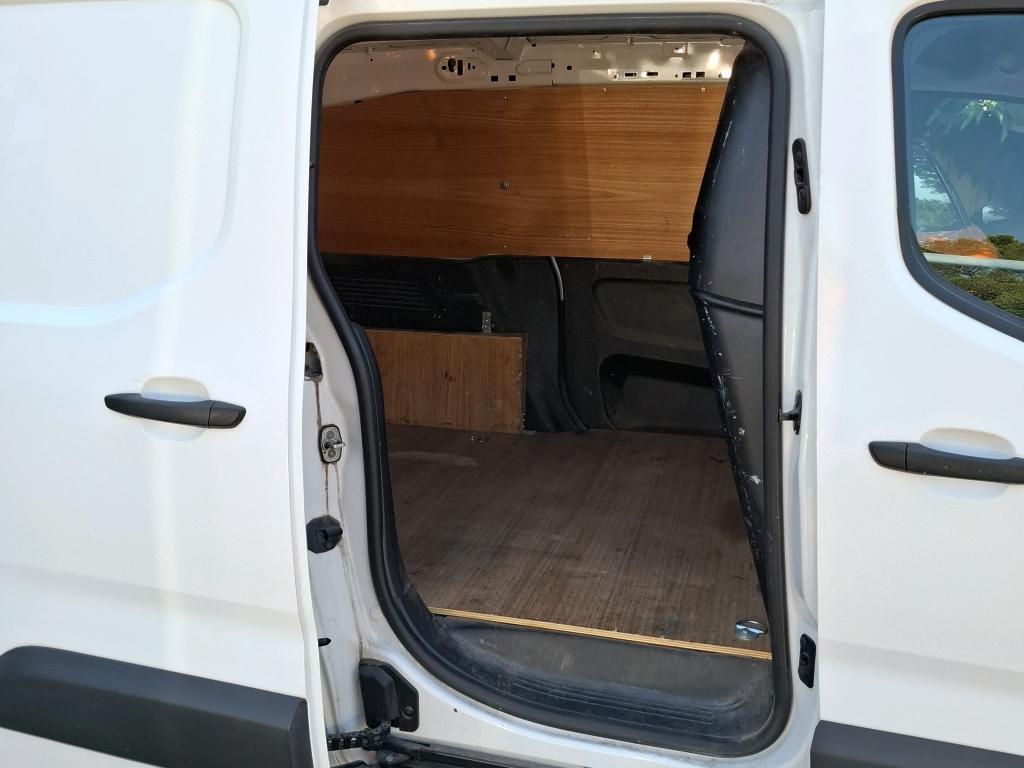Peugeot PARTNER FOURGON STANDARD 650 KG BLUEHDI 100 S&S BVM5 PREMIUM 2020