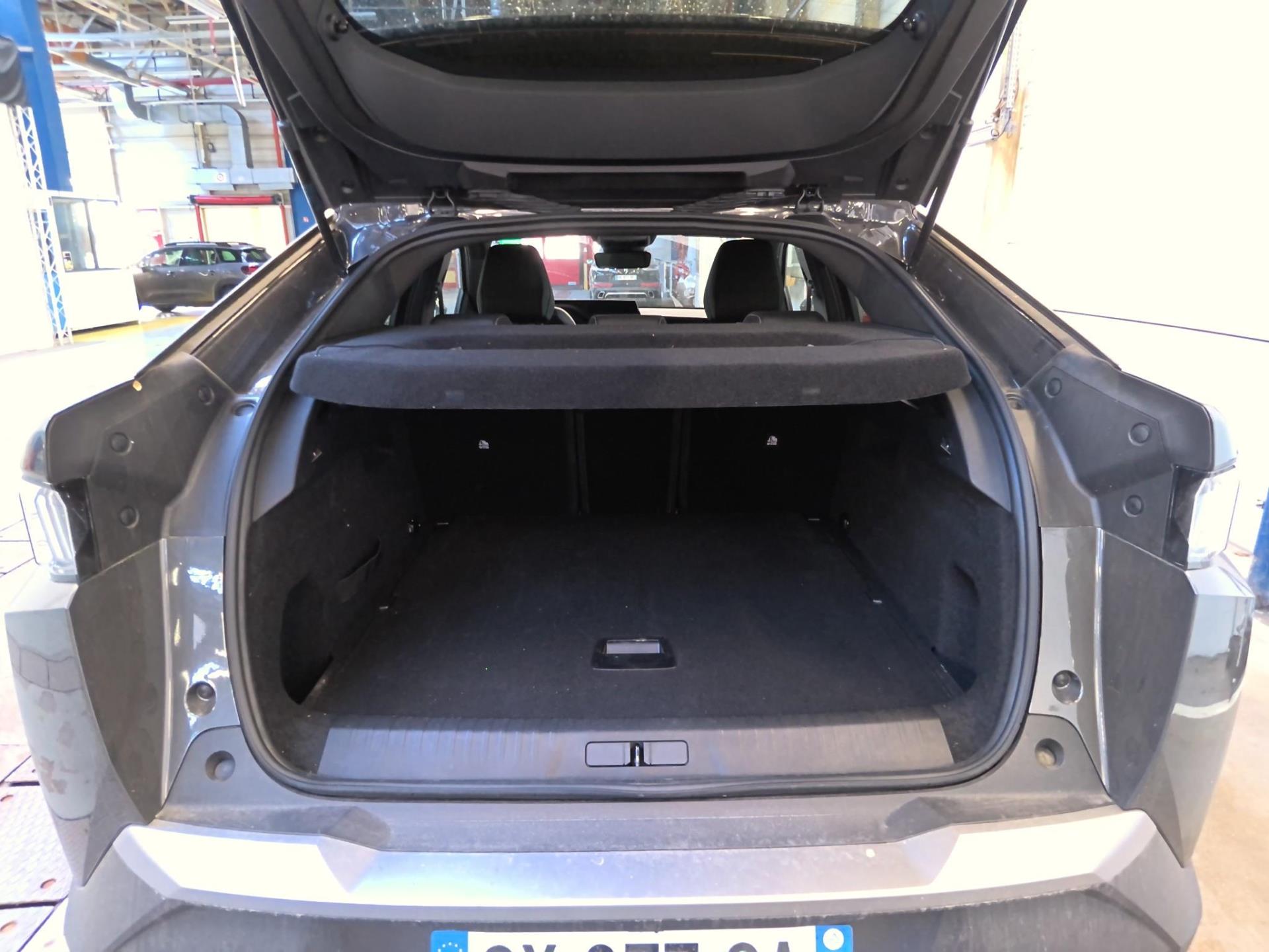 Peugeot 3008 Hybrid 136 e-DCS6 Allure 2024