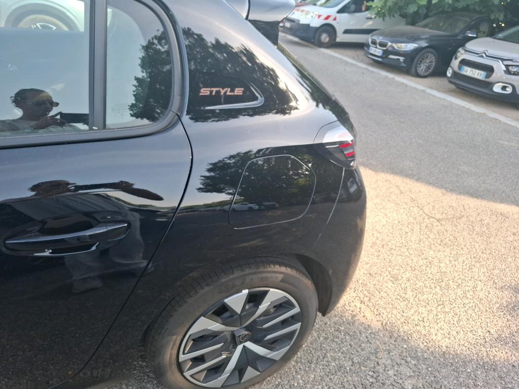 Peugeot 208 Hybrid 110 ch e-DCS6 Style 2025