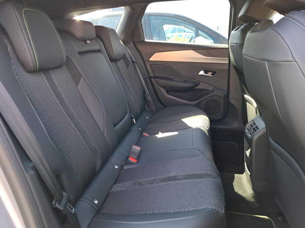 Peugeot 308 SW Hybrid 145 e-DCS6 GT 2025