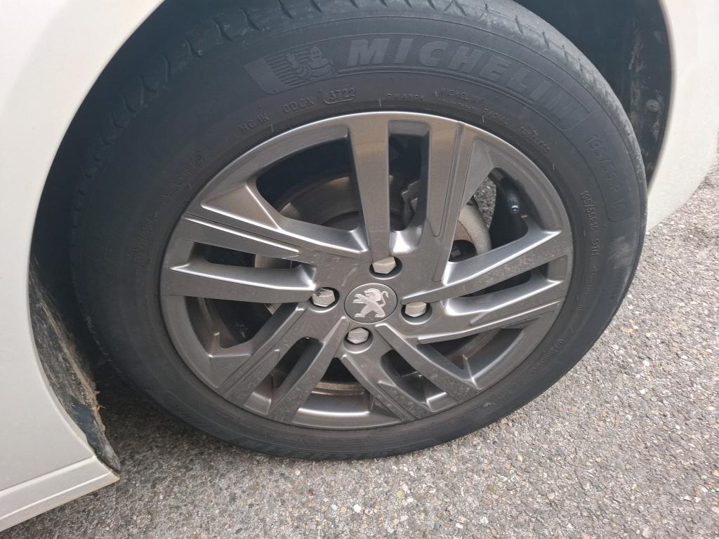 Peugeot 208 PureTech 75 S&S BVM5 Style 2022