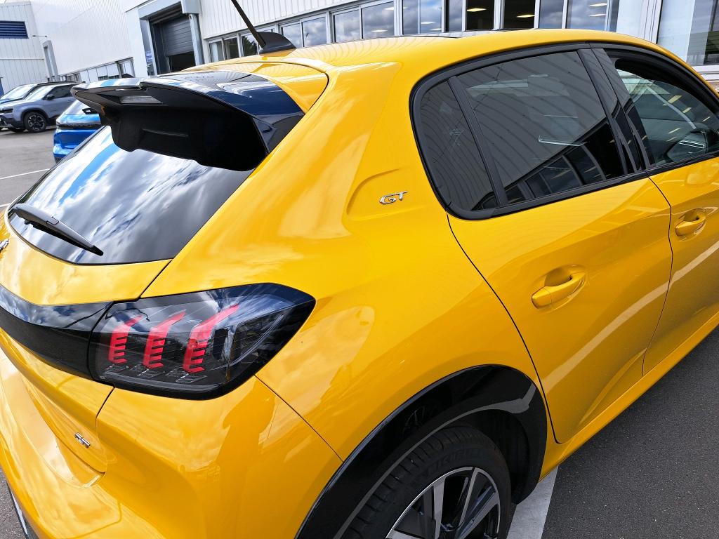 Peugeot 208 PureTech 130 S&S EAT8 GT 2022