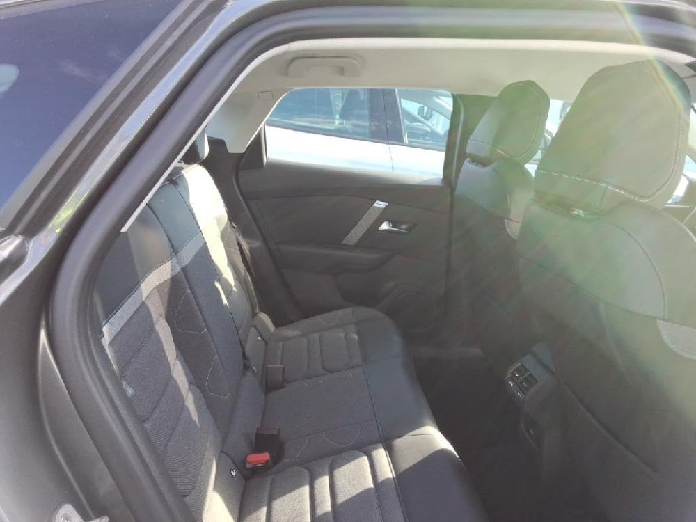 Foto Citroën C4 X 12