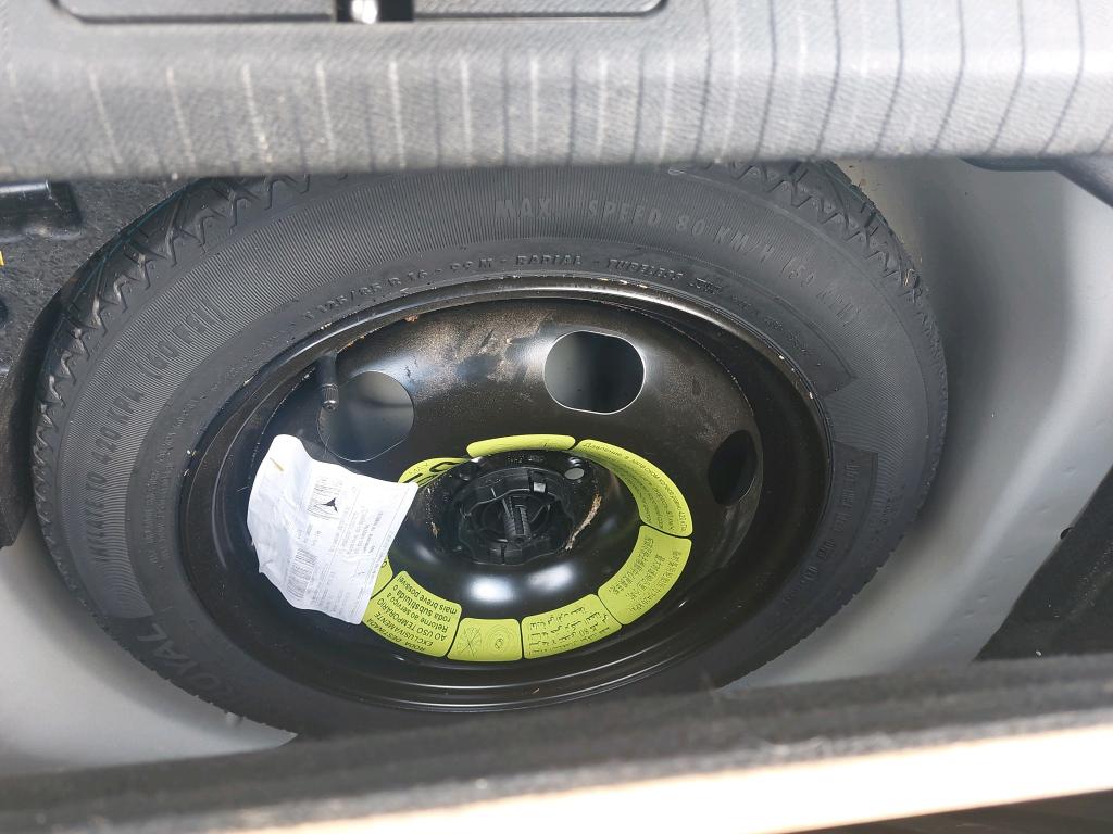 Citroen C4 SOCIETE BLUEHDI 130 S&S EAT8 FEEL NAV BUSINESS R 2023