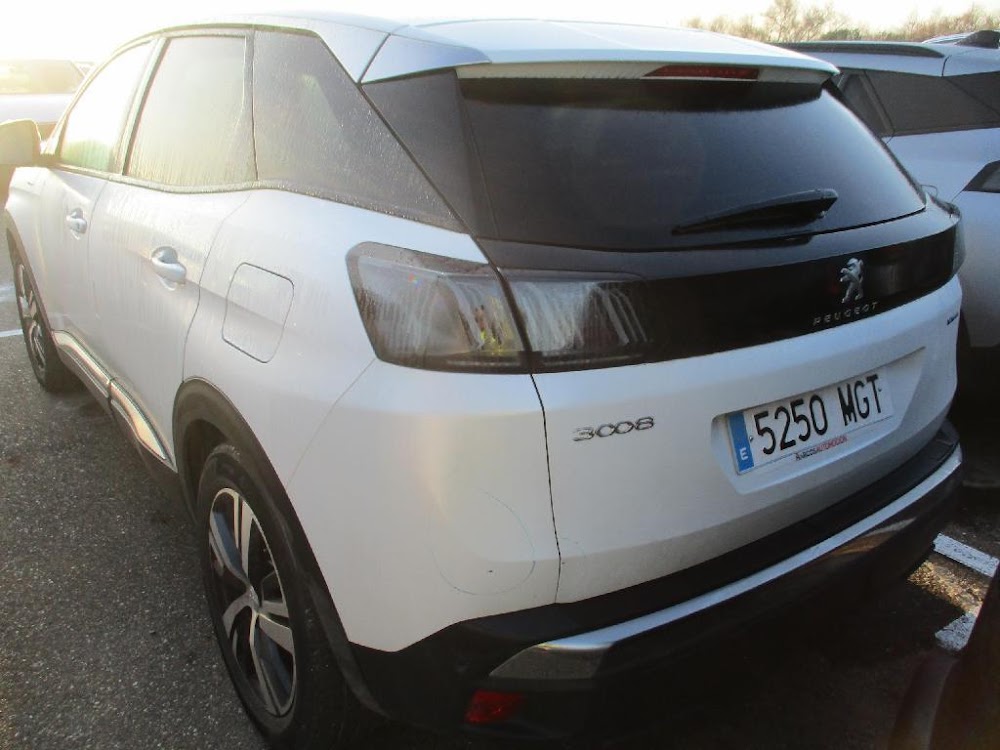Foto Peugeot 3008 Hybrid 5