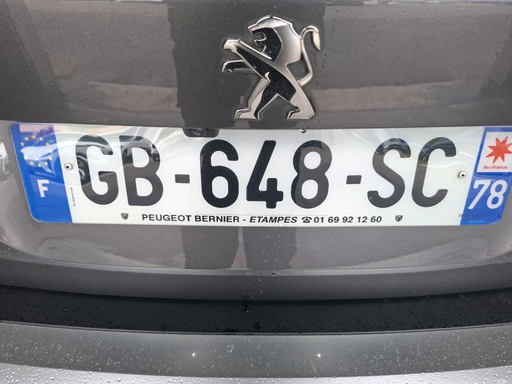 Peugeot 2008 BlueHDi 130 S&S EAT8 Allure 2021