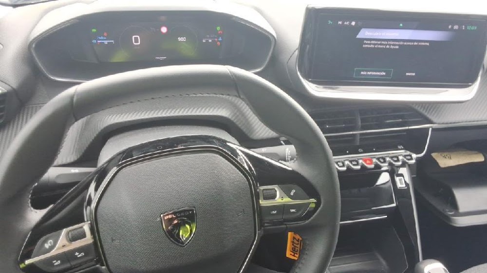 Foto Peugeot 208 5