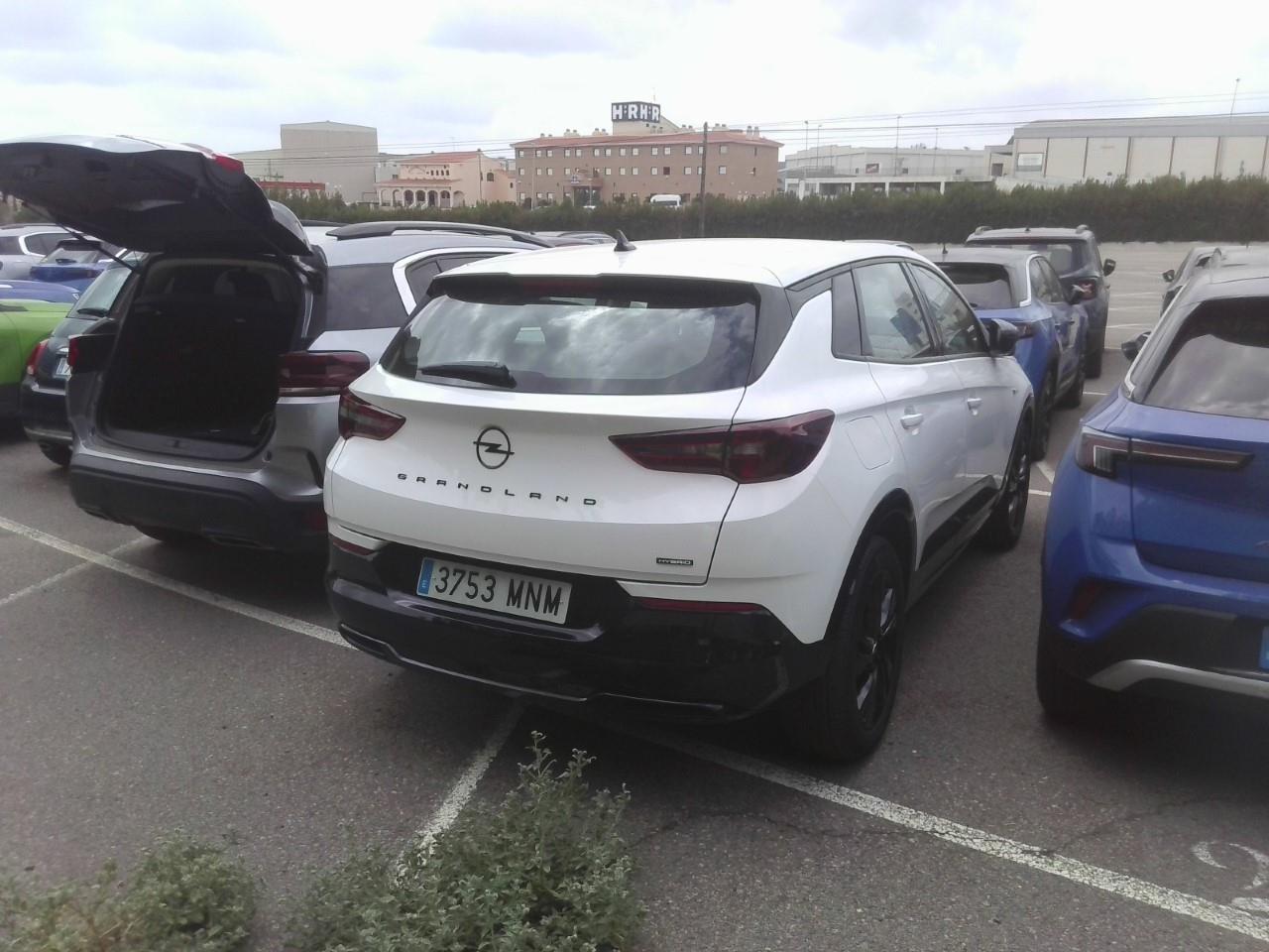 Foto Opel Grandland PHEV 4