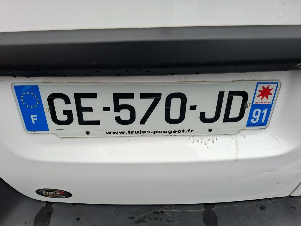 Peugeot EXPERT FGN TOLE STANDARD BLUEHDI 145 S&S EAT8 ASPHALT 2022