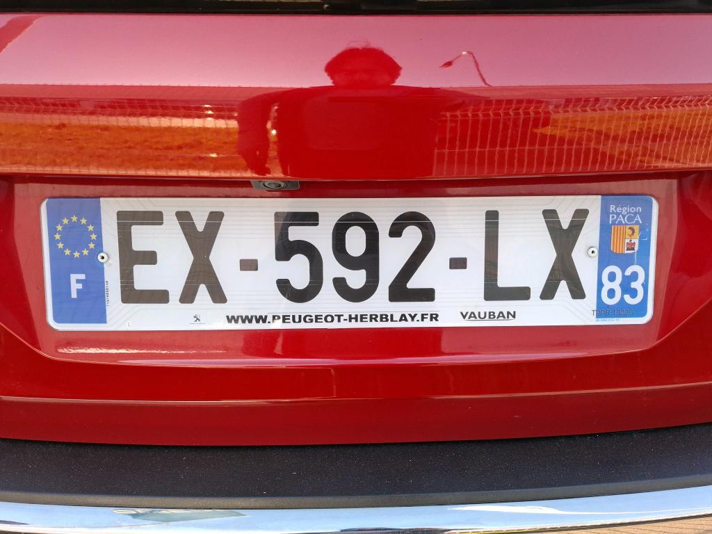 Peugeot 3008 BlueHDi 180ch S&S EAT8 GT 2018