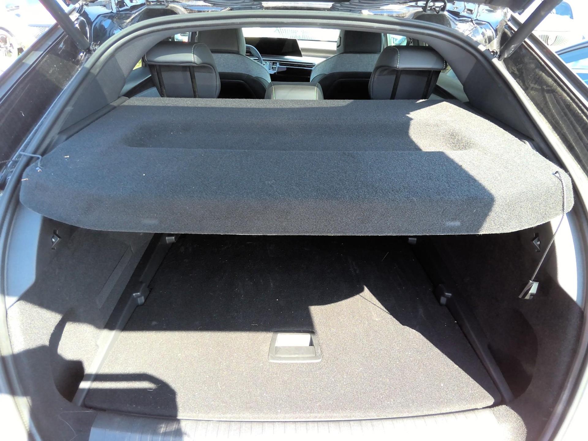 Peugeot 3008 Hybrid 136 e-DCS6 GT 2025