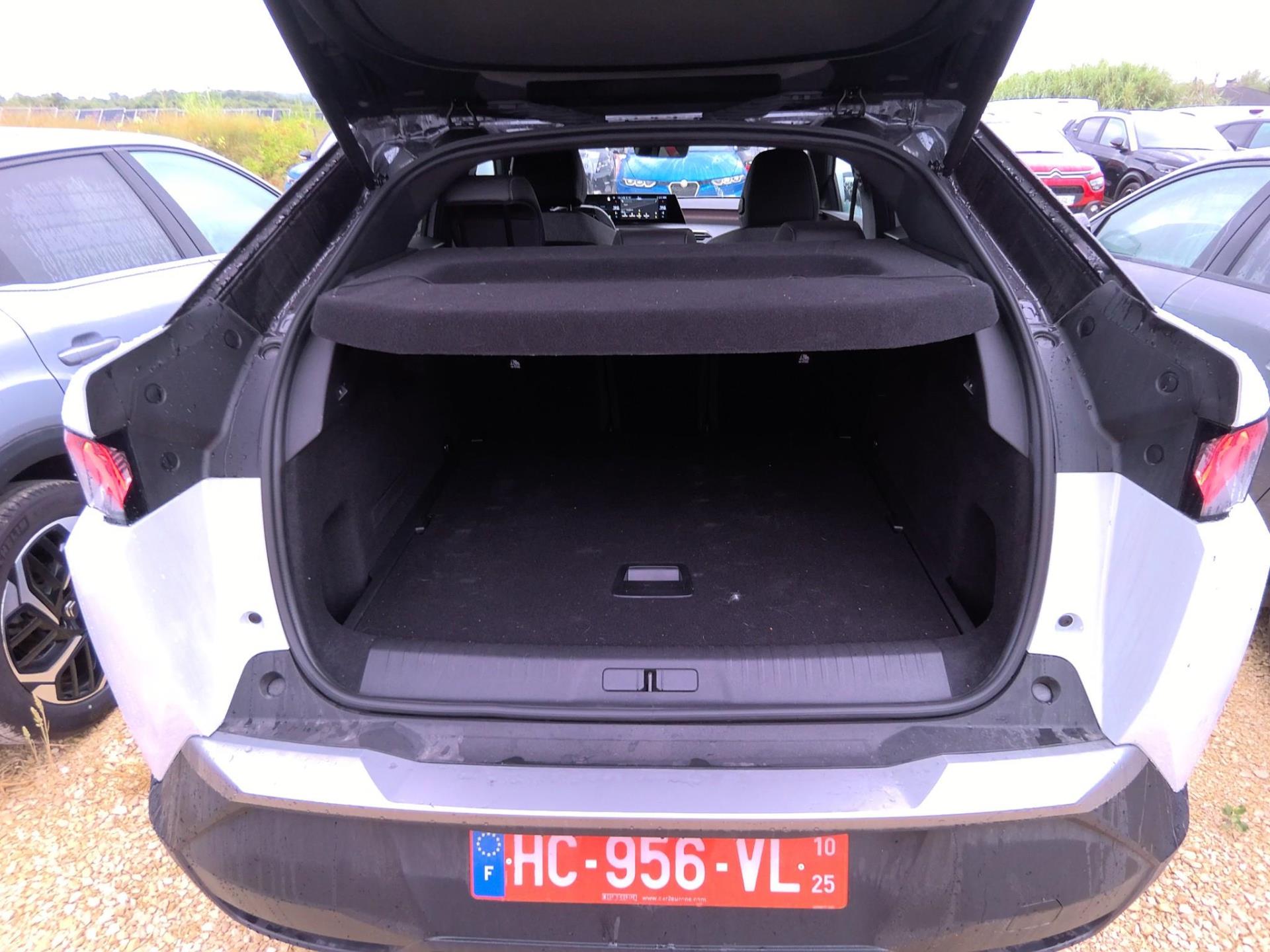 Peugeot 3008 Hybrid 136 e-DCS6 GT 2025