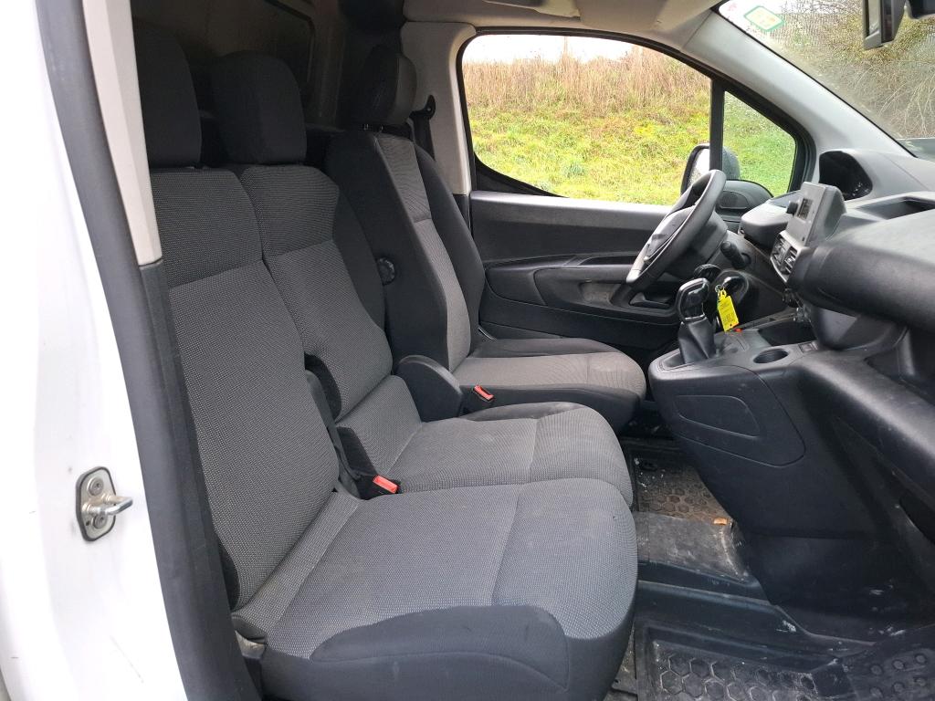 Peugeot PARTNER FOURGON STANDARD 650 KG BLUEHDI 100 S&S BVM5 PREMIUM 2020