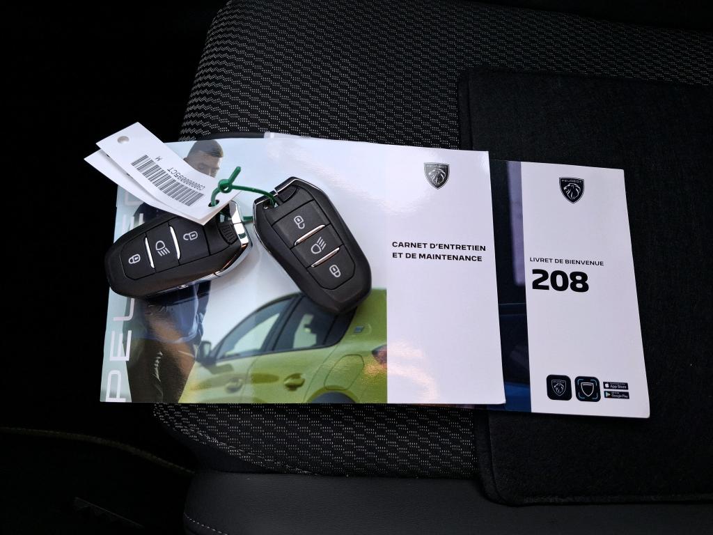 Peugeot 208 Hybrid 100 e-DCS6 GT 2025