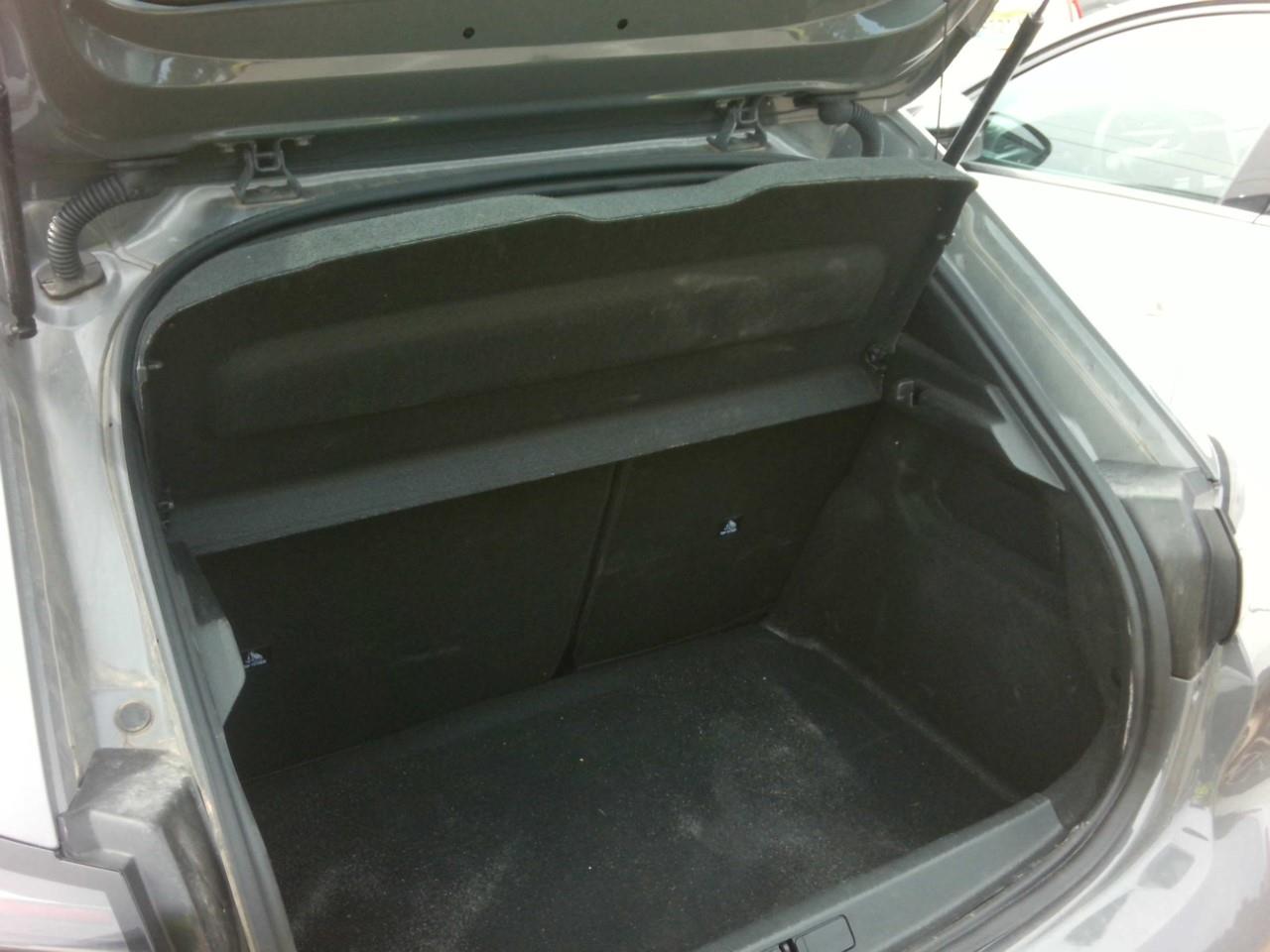 Foto Peugeot 208 10