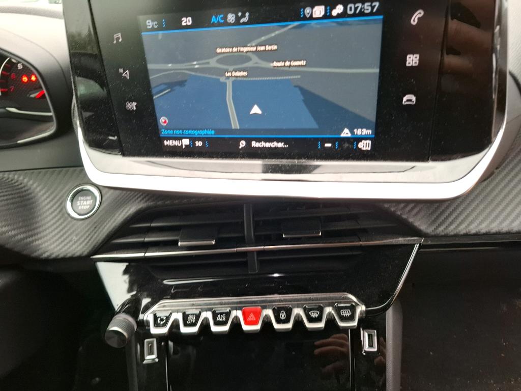 Peugeot 2008 BlueHDi 130 S&S EAT8 Allure 2021