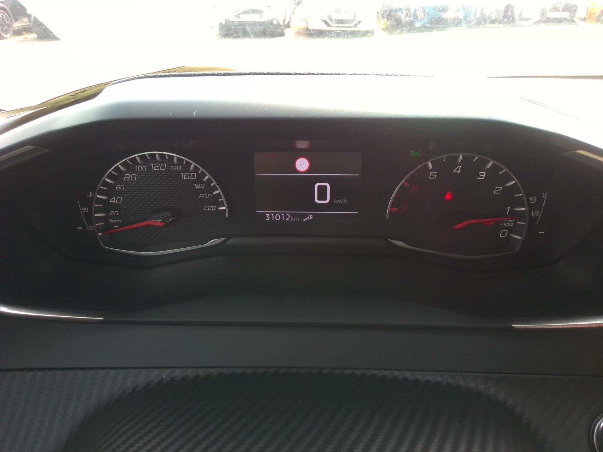 Peugeot 208 PureTech 100 S&S BVM6 Allure 2021