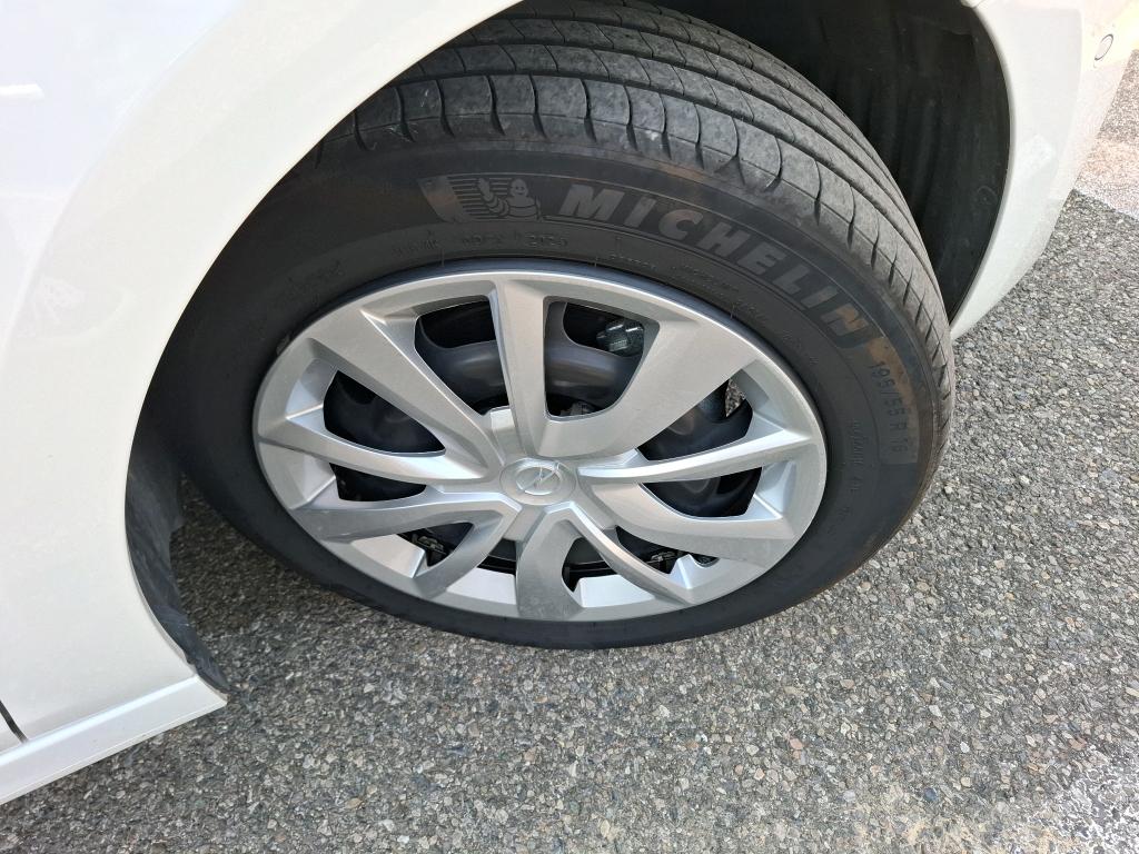 Opel Corsa 1.2 75 ch BVM5  2024