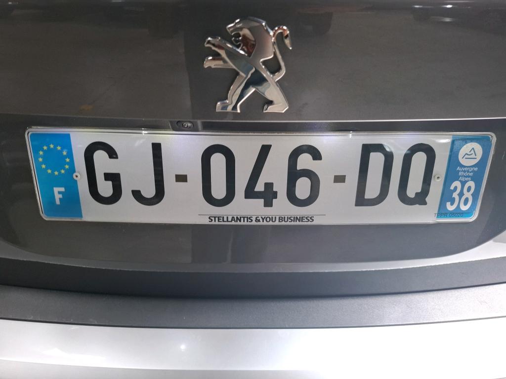 Peugeot 2008 PureTech 130 S&S EAT8 Allure Pack 2022