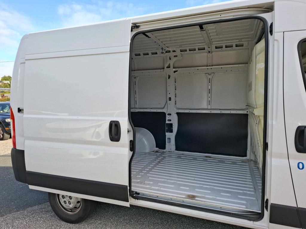 Peugeot BOXER TOLE 335 L2H2 BLUEHDI 140 S&S ASPHALT 2022