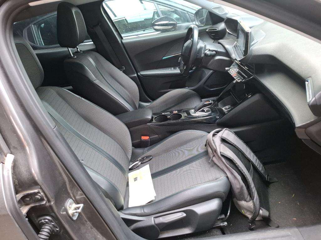 Peugeot 2008 BlueHDi 130 S&S EAT8 Allure 2021