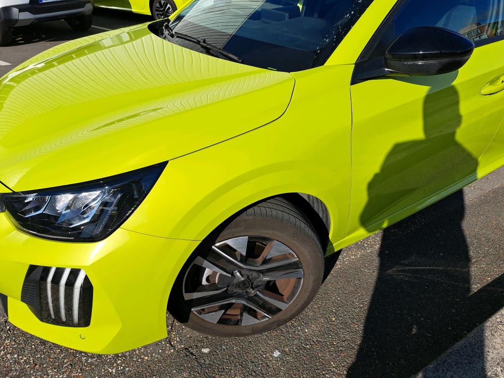 Peugeot 208 Hybrid 100 e-DCS6 Allure 2025