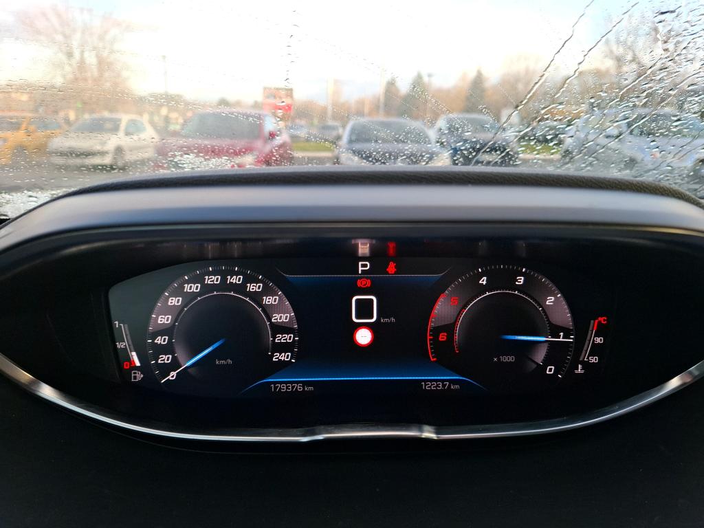 Peugeot 3008 BlueHDi 130ch S&S EAT8 Active Business 2021