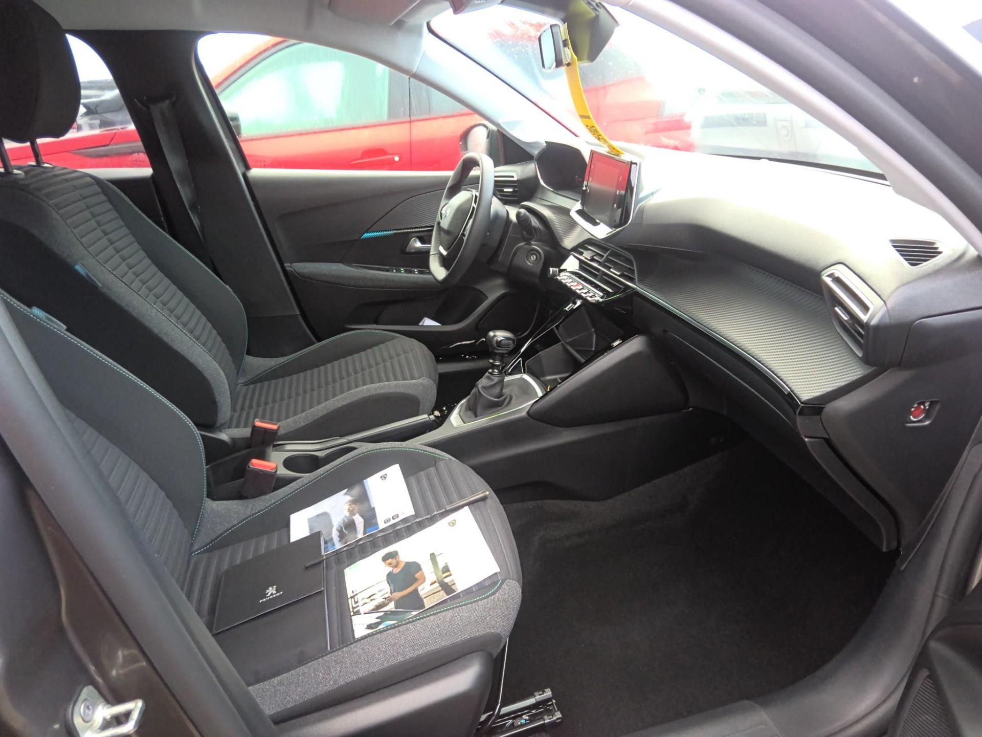 Peugeot 208 PureTech 100 S&S BVM6 Style 2024
