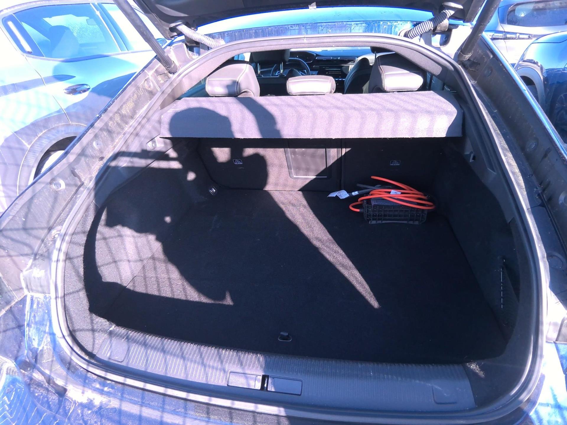 Peugeot 508 Hybrid 180 e-EAT8 Allure 2025