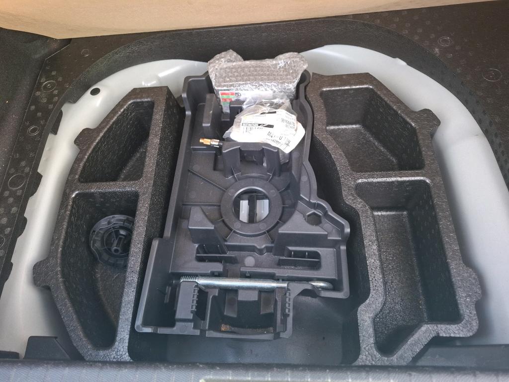 Peugeot 208 BLUEHDI 100 S&S BVM6 PREMIUM PACK 2021