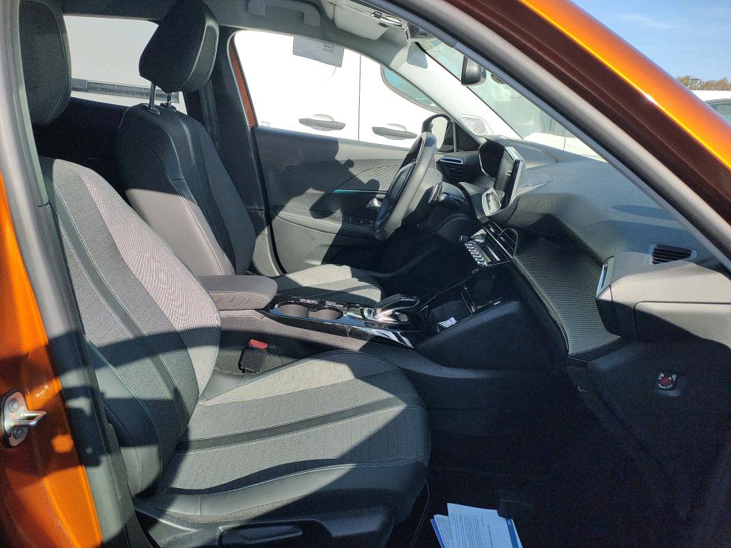 Peugeot 2008 BlueHDi 130 S&S EAT8 Allure 2021