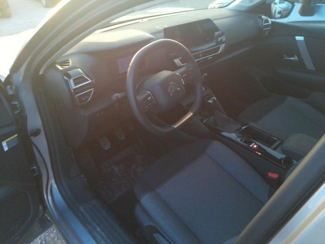 Foto Citroën C4 X 3