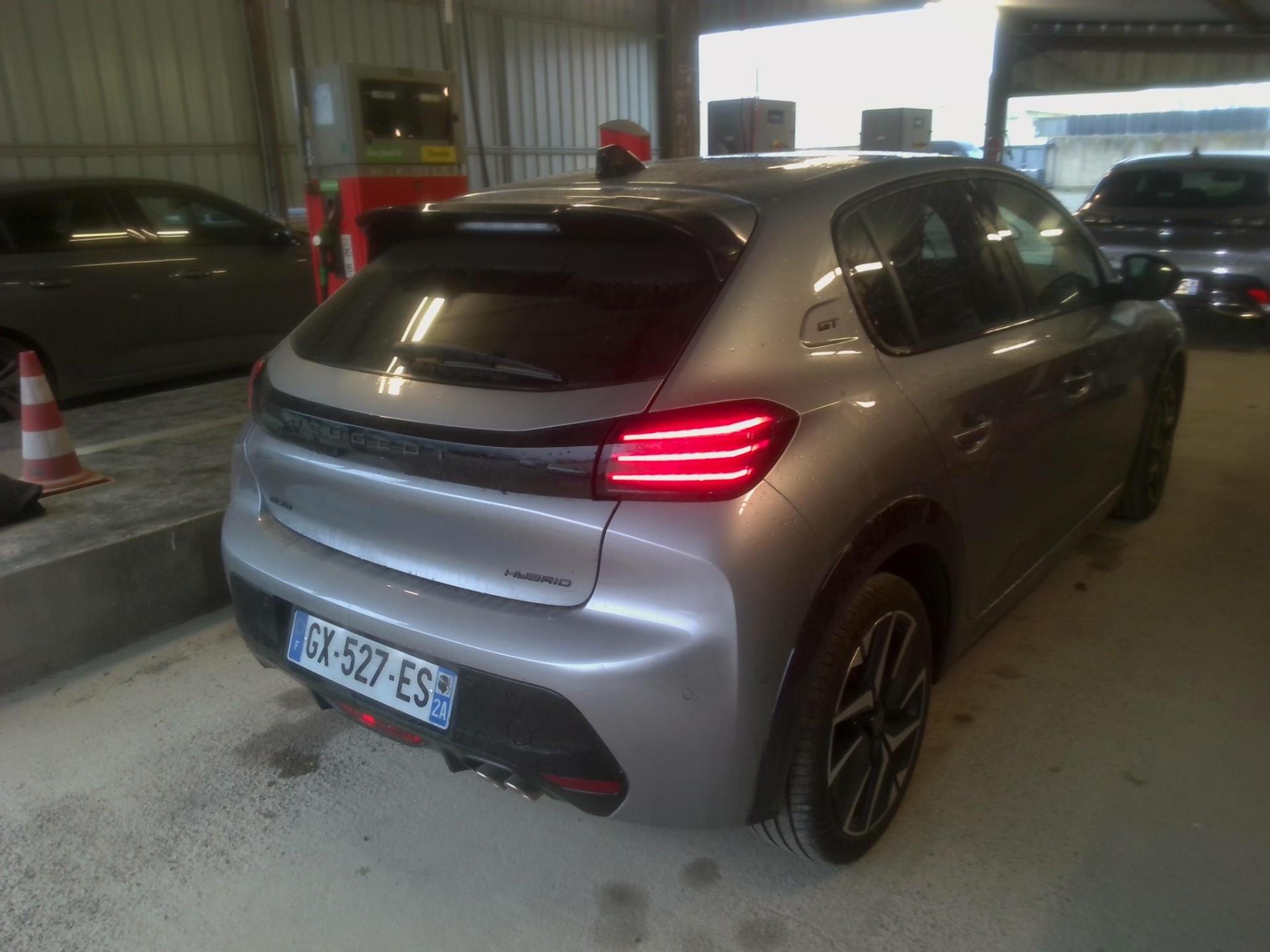 Peugeot 208 Hybrid 136 e-DCS6 GT 2024