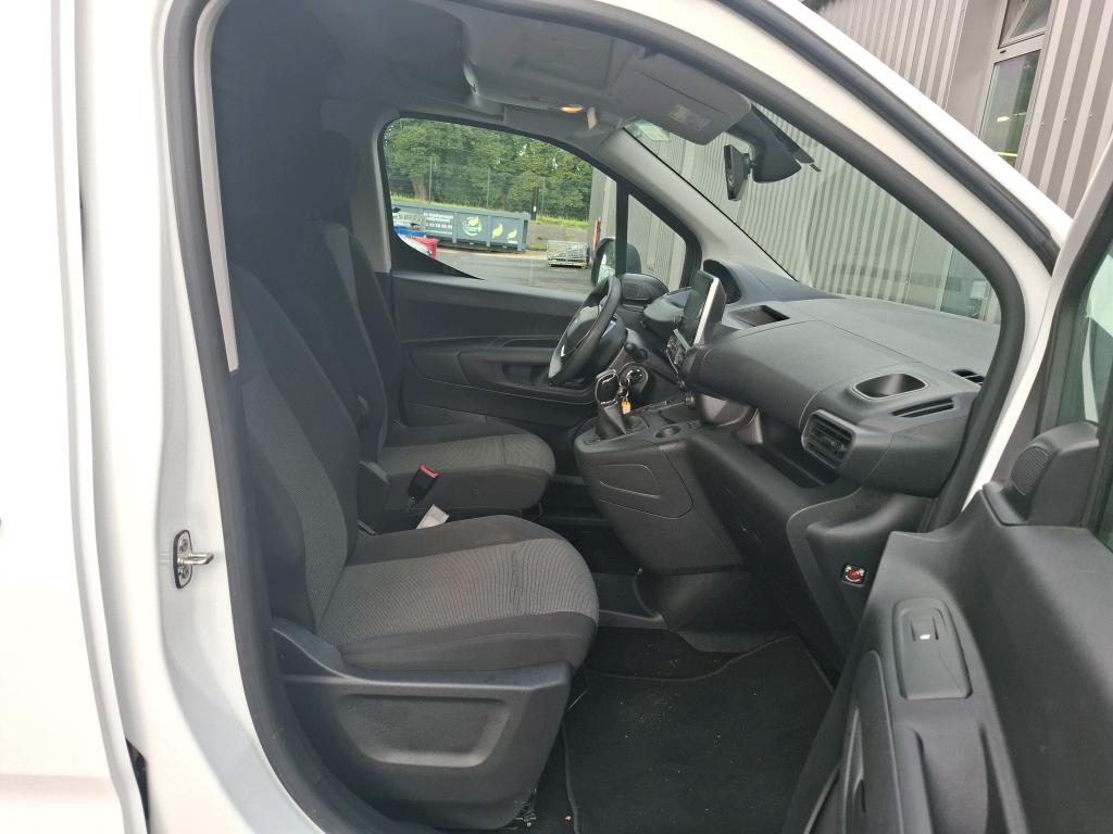 Peugeot PARTNER FOURGON STANDARD 650 KG BLUEHDI 100 S&S BVM5 ASPHALT 2020